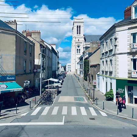 Nantes Centre Proximite Bus Et Tramway Apartment Luaran gambar