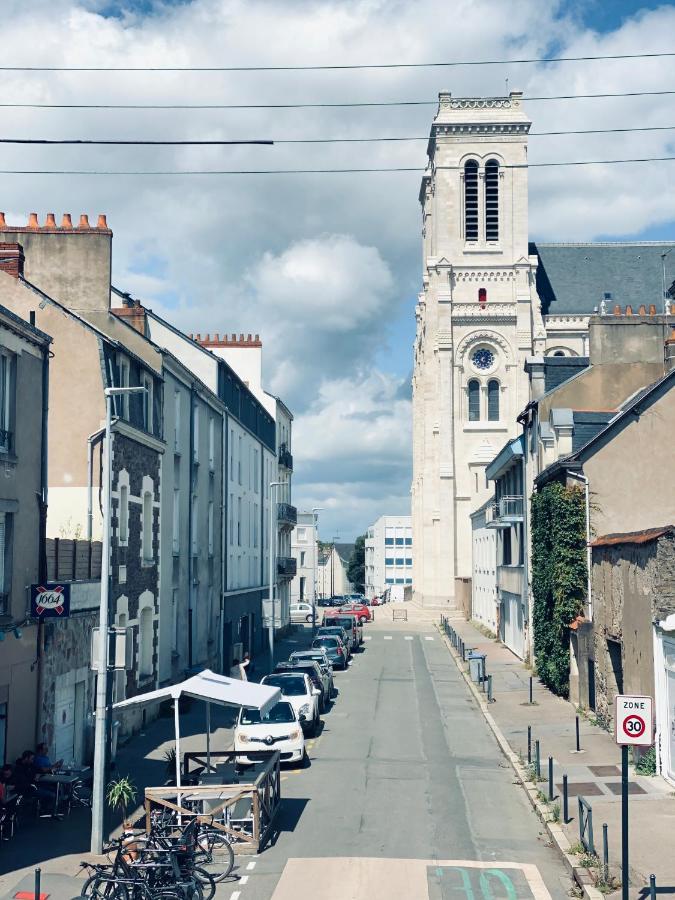 Nantes Centre Proximite Bus Et Tramway Apartment Luaran gambar